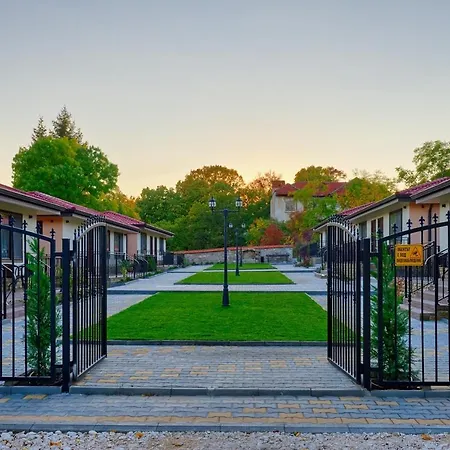 комплекс колонада 3*