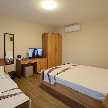 комплекс колонада 3* Hisarya