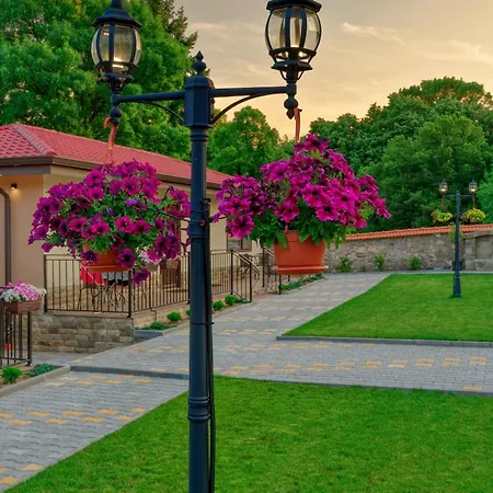 комплекс колонада