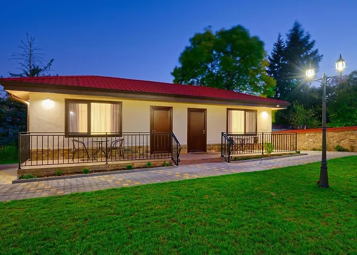 комплекс колонада Къща за гости Хисаря