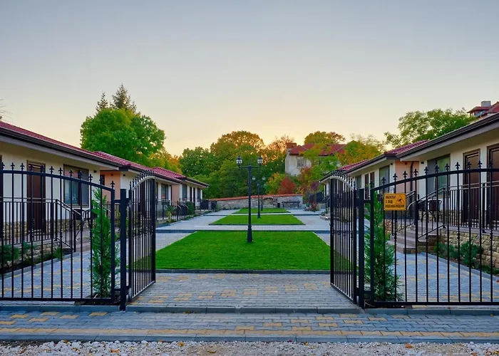 комплекс колонада 3*